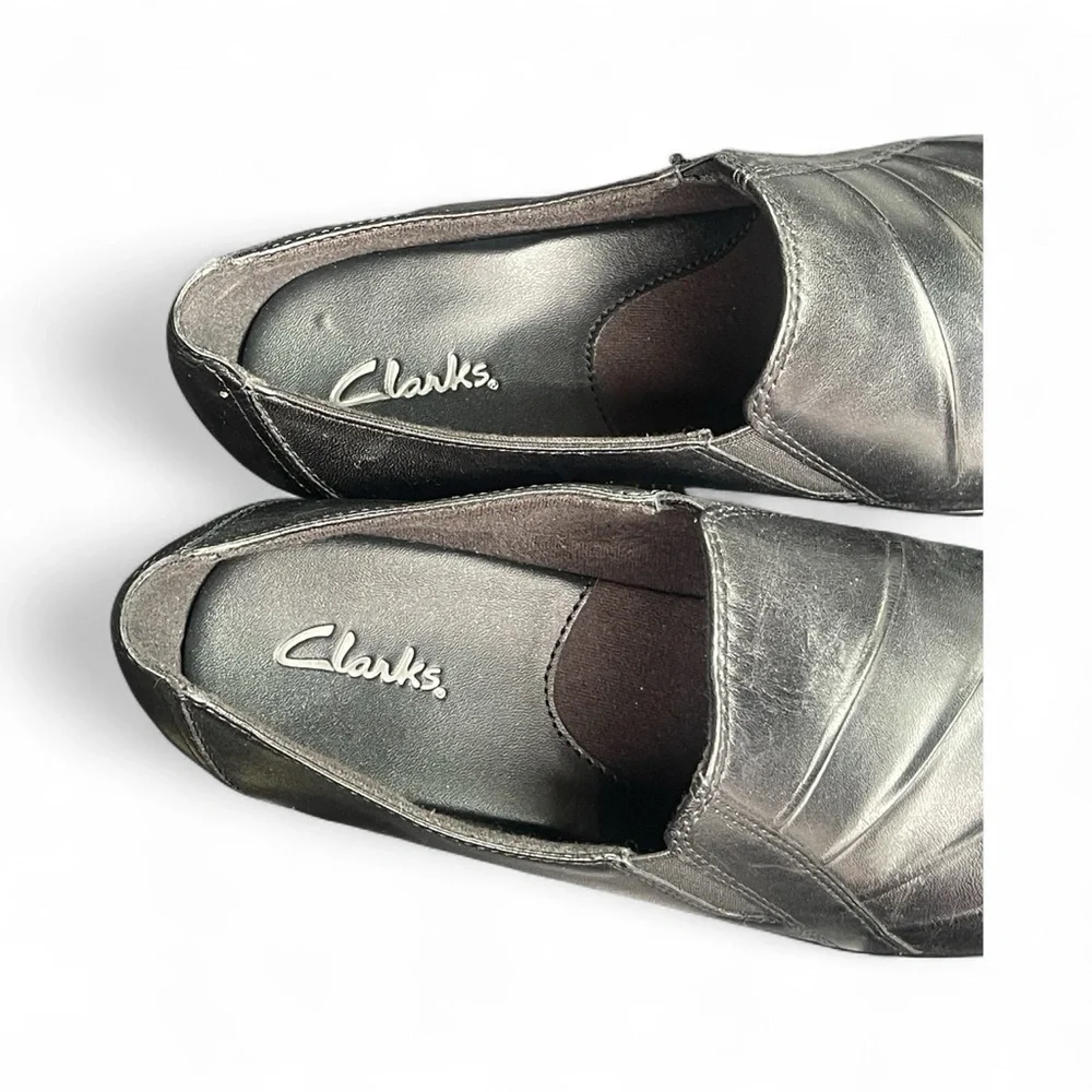Clarks Partridge Women’s Pleated Leather Slip On Shoes Black Loafers 89487 Sz 7